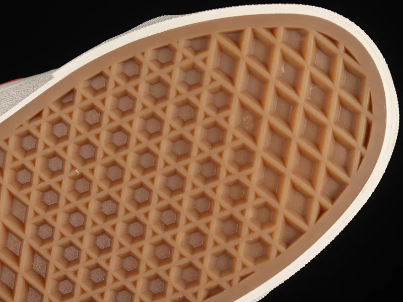 All categories Vans Vans series Vans Hi Vans high-top Vans Sk8-Hi Vault OG VR3 Vans official environmental protection series Maple leaf electric embroidered canvas shoes VN0A5EE3AZB